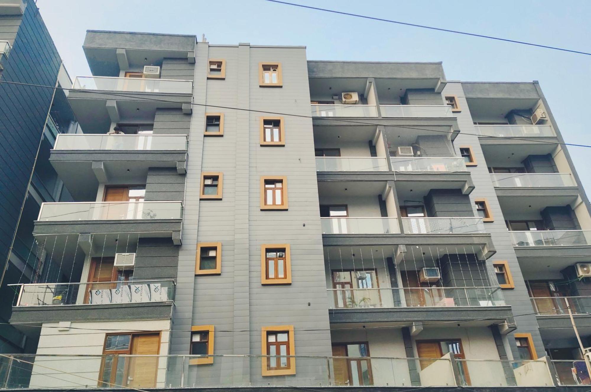 Divisha Homes-1bhk Luxury In South Delhi