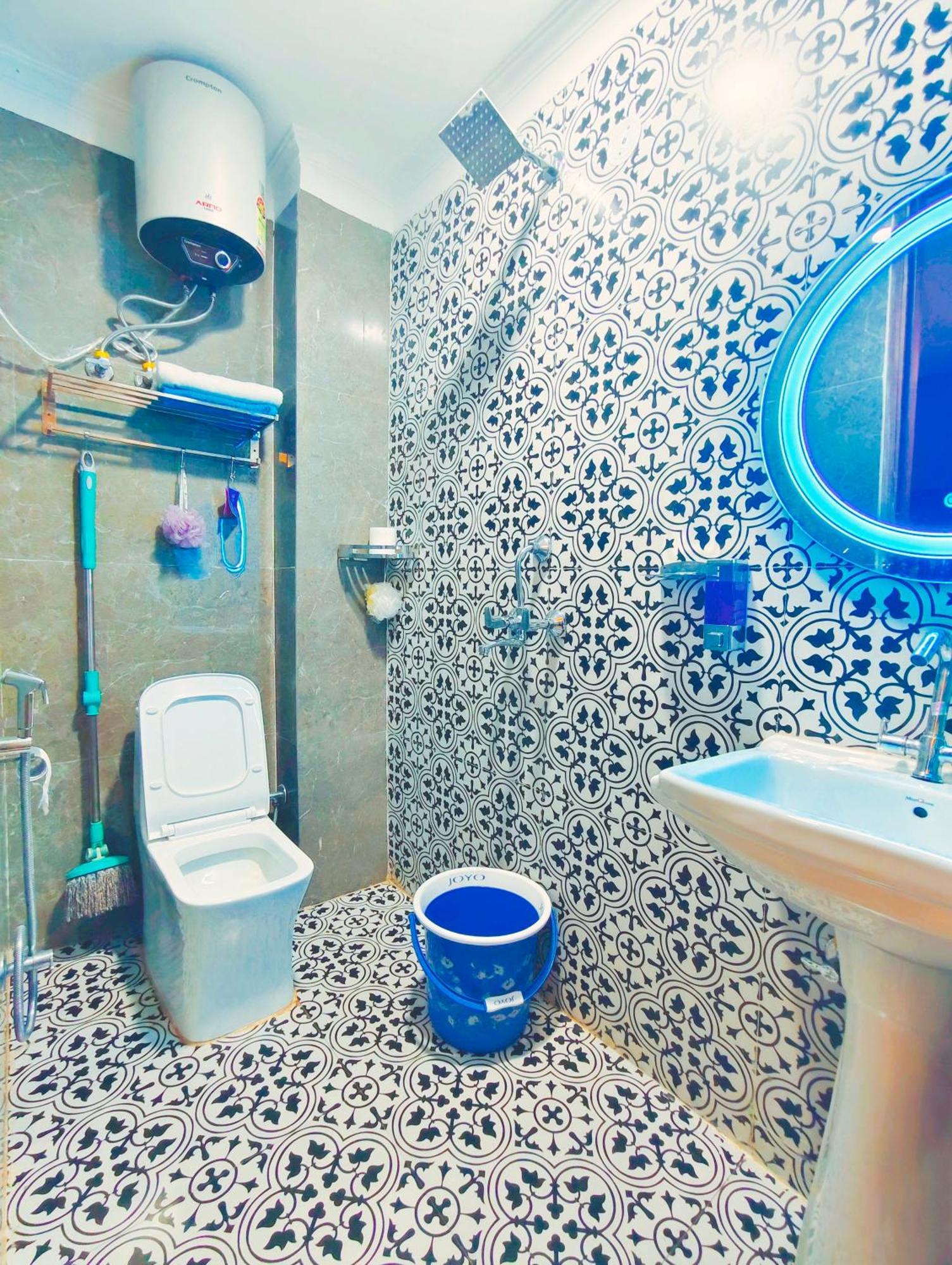 Apartment Divisha Homes-1bhk Luxury In South Delhi