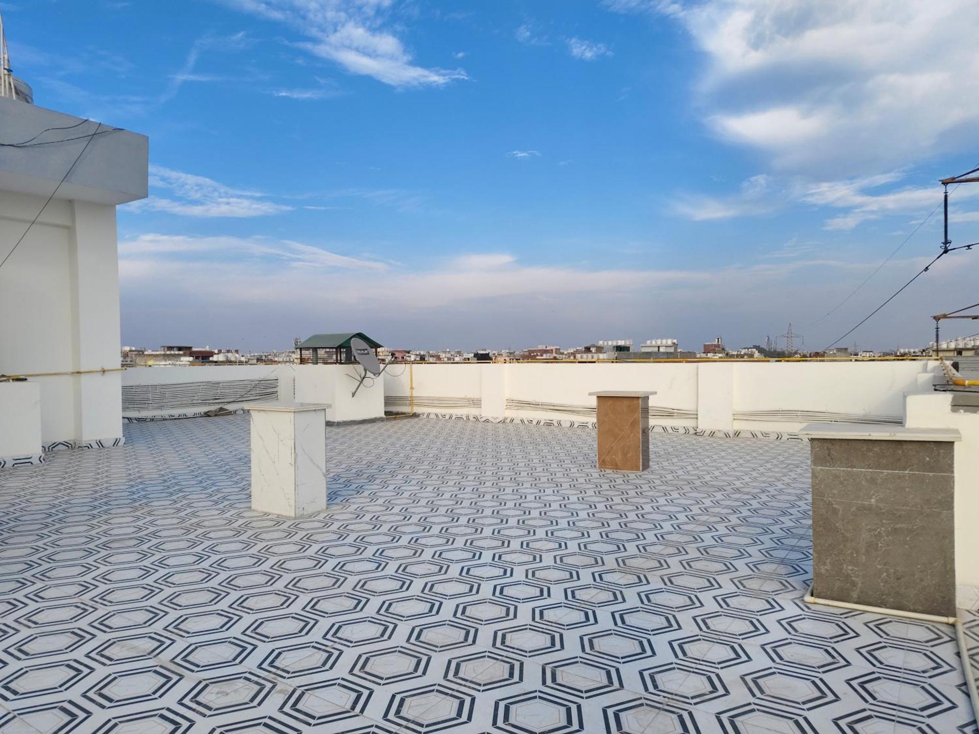 Apartment Divisha Homes-1bhk Luxury In South Delhi *